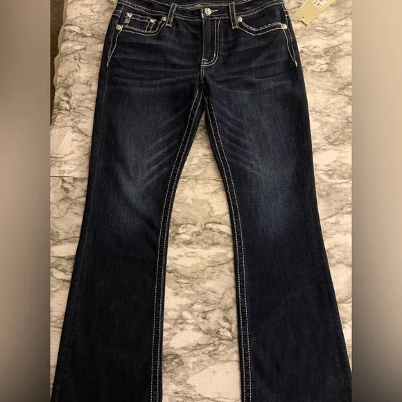 NWT Miss me Women’s Mid-rise Dk blue Boot Cut Slim Fit Jeans 30x32 $114 - Picture 2 of 15